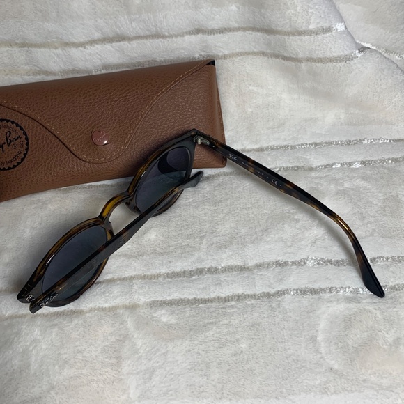 Ray-Ban Sunglasses RB2180 710/X0 51-21 with Case - Picture 4 of 9
